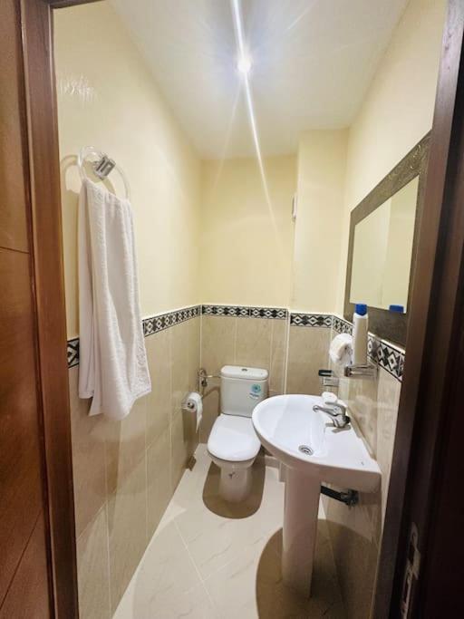 Apartamento Vacacional Achakar Playa&Piscina! Танжер Экстерьер фото